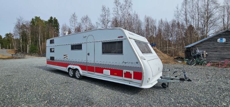 Asuntovaunu, paikalle vietyn&auml; (-11), 9 hl&ouml;lle, Ke-Ma, 2400 &euro;