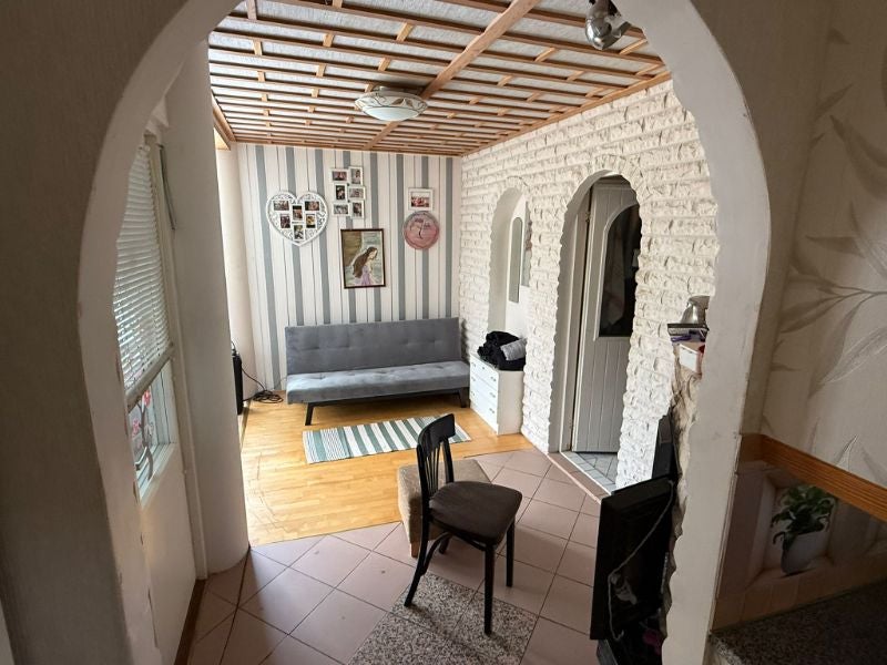 Talo 6 hl&ouml;lle, Paikkakunta: Kauhava, et&auml;isyys: 3 km, To-Ma, 2000 &euro;