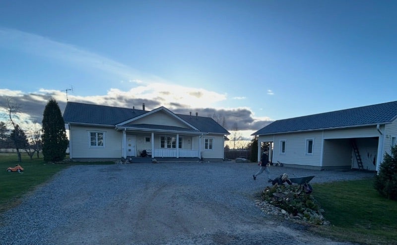 Talo 10 hl&ouml;lle, Paikkakunta: Kauhava, et&auml;isyys: 3 km, To-Ma, 2200 &euro;